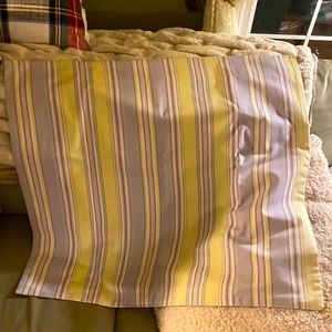 One curtain valance 32”x 30” w two purple ties to cinch up as short as you want